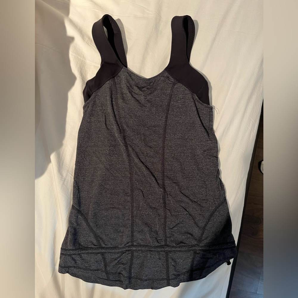 Lululemon top